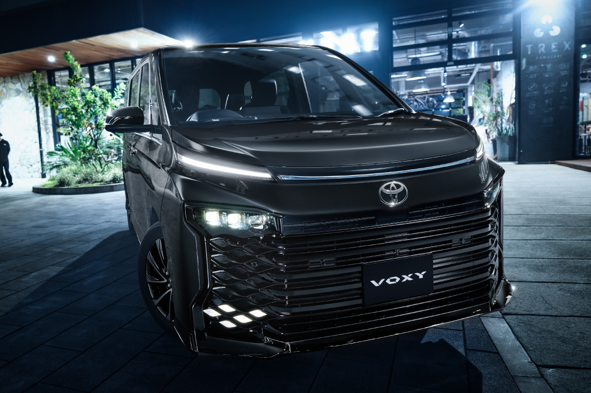 VOXY 煌　車検満タン トヨタ ヴォクシー 2.0 ZS 煌 車検満了日令和10年3月 純正9インチナビ