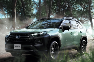 特別仕様車 Adventure “OFFROAD package Ⅱ”(ハイブリッド車)