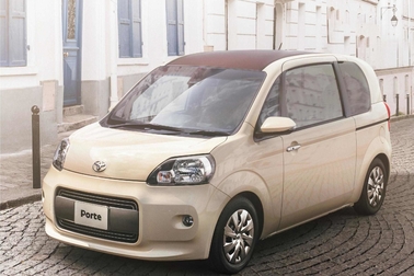 特別仕様車F“Raffine”(2WD)